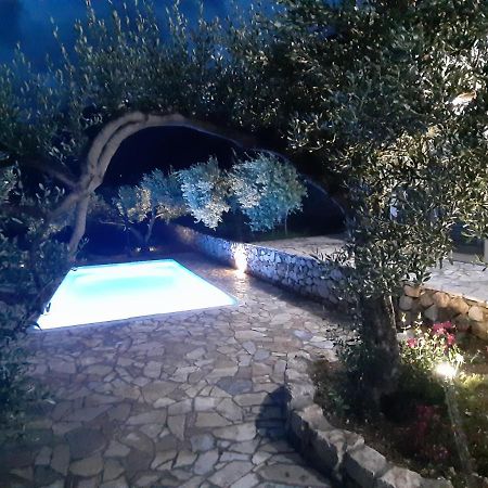 הוילה מאקרסקה Olive Stone House מראה חיצוני תמונה